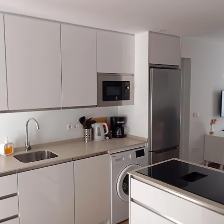 Ela דירה פואנגירולה